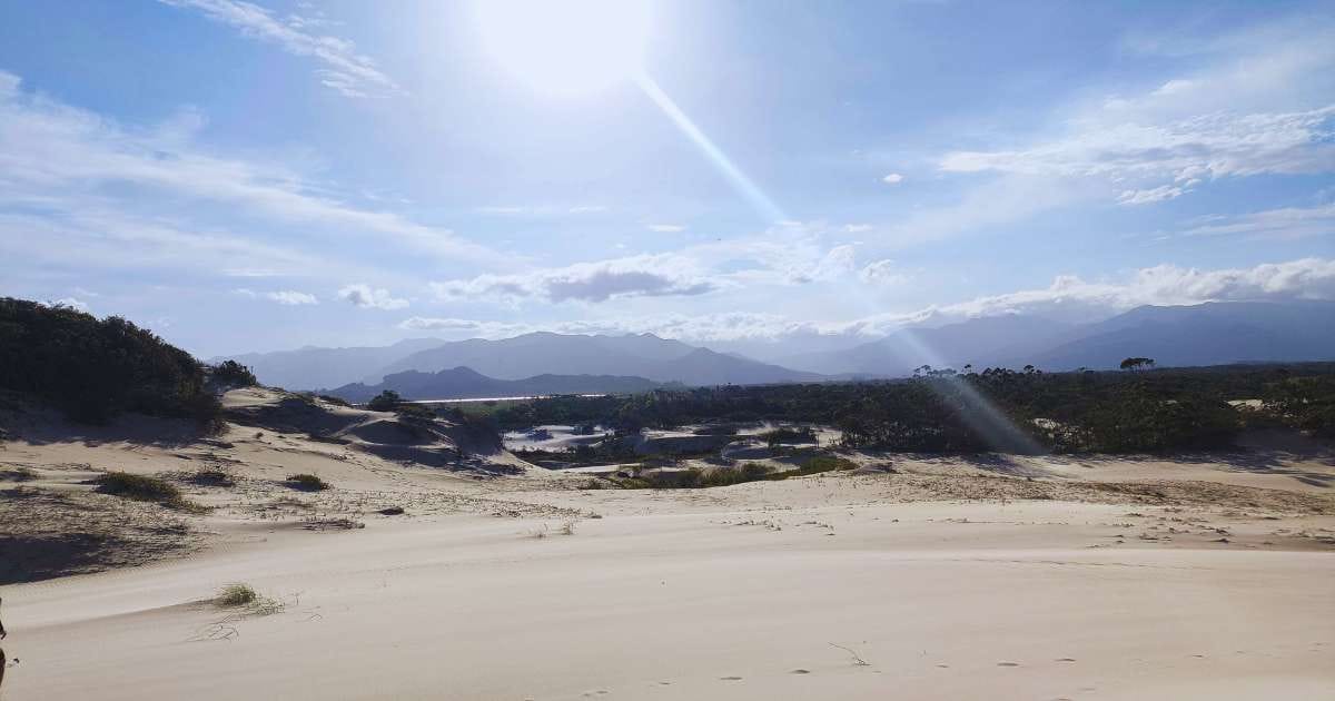Dunas da Praia da Gamboa em Garopaba - SC